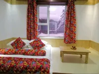 Snow Village Inn - Inns