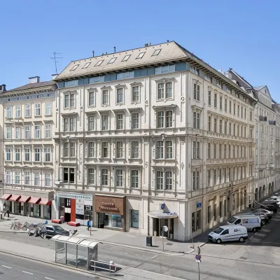 Living Hotel an der Oper Các khách sạn gần Hầm mộ Hoàng gia