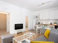 Starflat | Gorgeous central apartment next to NDK โรงแรมใกล้NDK โซเฟีย