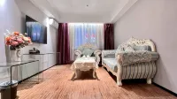 Sunshine 100 Holiday Inn (Jilin Jiangnan Park Taishan Road) Hotels in Jilin City