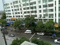 橫峯紅太陽賓館 - 停車場