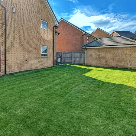 Sheffield Charming Detached 4bd Home