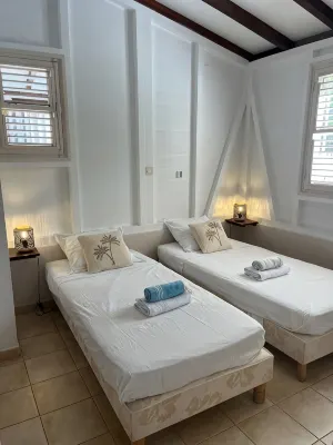 Villa Valentine, Sea View, Private Pool, 5 Bedrooms, 5-Minute Walk to the Beach - 2-Star