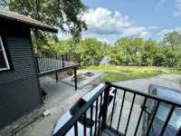 Beautiful, newly renovated 3 bedroom home on the Mississippi River. - 3つ星