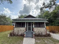 GNV CHERT HOUSE - 1.5 miles to UF - 3 miles to Shands - บังกะโล