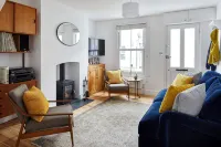 Beautiful 4 bedroom cottage near the beach in Whitstable