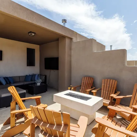 6BR/6.5BA, POOL, Hot Tub, Game Room, Golf--Sleeps 22!