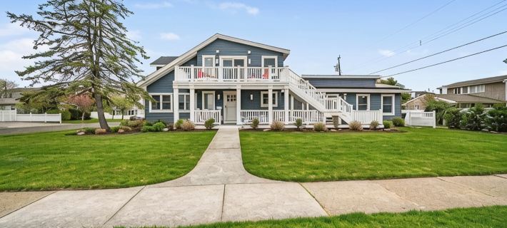 Unbeatable location - 4 houses to beach, 5BR, 3BA, walkability! Hotels in Brigantine