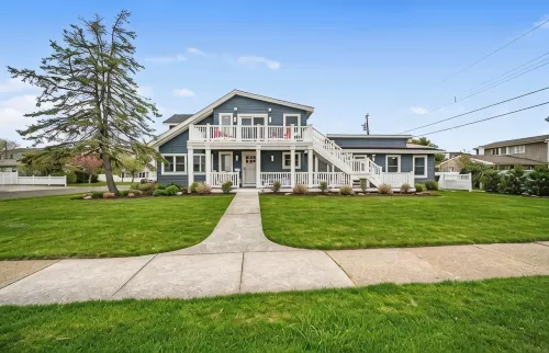 Unbeatable location - 4 houses to beach, 5BR, 3BA, walkability! - ビーチサイド
