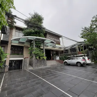 SWEET GARDEN BOUTIQUE GUEST HOUSE Hoteles cerca de Museo Brawijaya