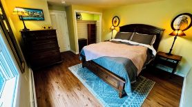 Private Garden-Level Retreat Near Corn Hill Beach - Quiet - Dog Friendly