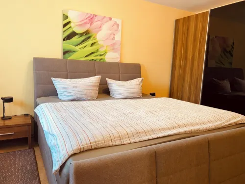 Gemütliche Ferienwohnung Über 2 Etagen mit Garten und Kamin, Haustierfreundlich!