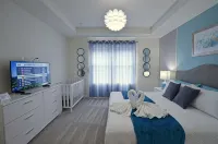 Cheerful 9 Br Lake View Villa with pool/spa/games 4132 - Scenic