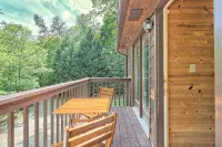 Ruby Charm 5BR Cabin near Helen Main St, Anna Ruby Falls & Tanglewood! 🍁 - ブティック