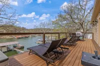 New Luxury Water Front Oasis with New Private Dock & Hot Tub!! - 4-Star