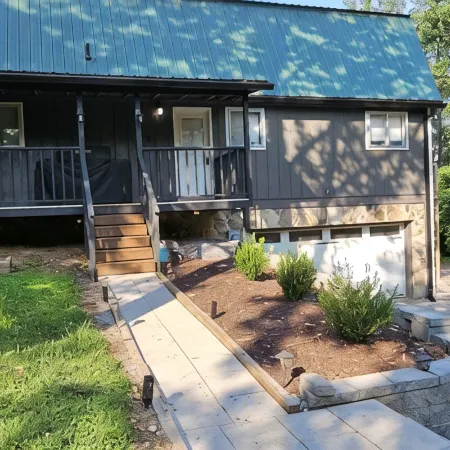 Cozy Cabin/Home with Pool Table 5 minutes from Chickamauga Lake