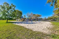 Paradise Heated Pool near House Near Siesta Key Beach and IMG Academy