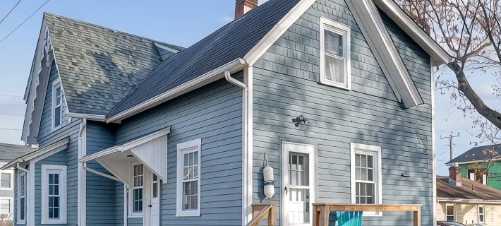 Beach Retreat - 5 Beds , 2 Kitchens @ Salt Island- Westbrook -Walk to Water Hotels in Middlesex County
