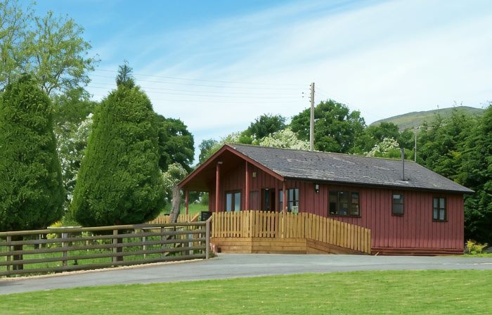 Attractive Timber Chalet In The Upper Tanat Valley. Sleeps 4.
