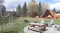 Glacier Nat'l Park A-frame w/ hot tub- Flattop Mountain A-Frame, GNP basecamp!