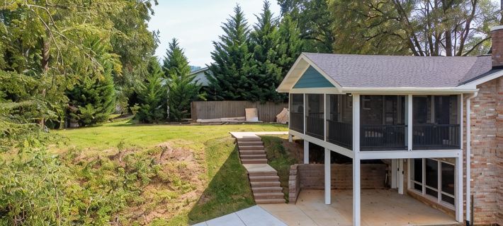 Gorgeous Kingsport Lakehouse With Huge Two-Story Screened In Porch! Ξενοδοχεία στην πόλη Sullivan County