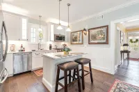 Historic 4-bedroom house in Gettysburg with AC, WiFi, walk to sites - บังกะโล