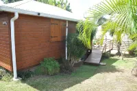 KAZ A DINE Gites de Camago, PRIVATE SWIMMING POOL, 2 min from the beach, cistern