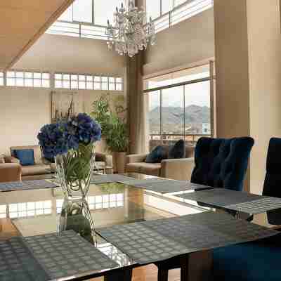 APARTAMENTO PENTHOUSE  DE 350 M2, CON VISTA PANORAMICA DE LA CIUDAD. Dining/Meeting Rooms
