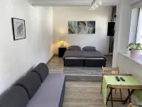 Fisherman's Lodge: 1 room (living/bedroom) - bathroom - kitchen - 30 min to Frankfurt
