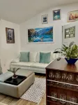 CUTE LITTLE COTTAGE NEAR DOWNTOWN BREVARD - 무료 와이파이