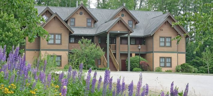 Beautiful Condominium at Castle Hill Resort, 10 Minutes from Okemo Ski Resort 윈저 카운티 호텔
