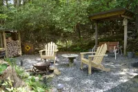 Quaint Cabin with a Creek in Front That Will Lull You to Sleep and Pets Allowed