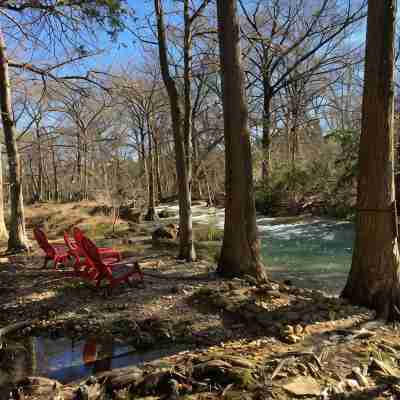 Bella Rosa Cottage - Stroll to Wimberley Square! Cypress Creek just steps away Others