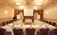 Sadeen Amman Hotel - Kolam Renang