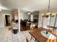 Relaxing stay in Stillwater, OK! Enjoy and relax in in this spacious home. - 3-نجوم