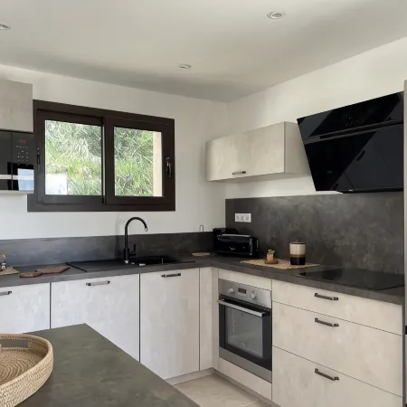 NEW: Villa Amandier, ideal location. heated swimming pool