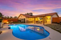 Fire Pit & Hot Tub Near Tempe Attractions - Private Pools