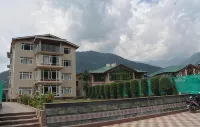 Hotel Royale Comfort Pahalgam - 2-Star