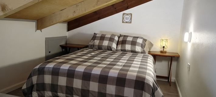 Cozy Apt close to the Catskill Park,Skiing, Hiking and more! Hotels in Delaware County