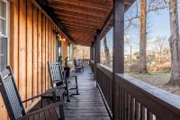 Getaway Cabin – Deck, Fire Pit & BBQ Near Gorge