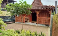 The Pekayon Villa Pacet - 3星級