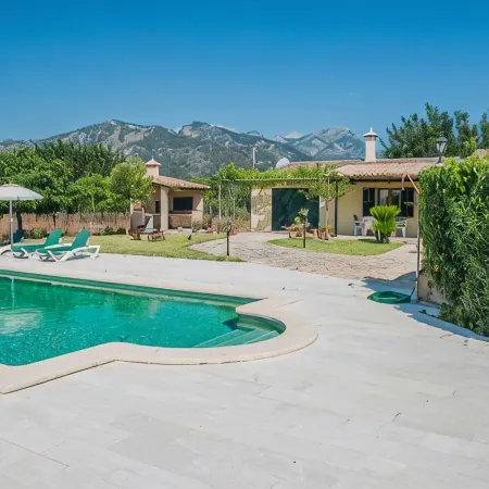SINGLE FAMILY HOUSE ISOLATED WITH POOL, RURAL HOUSE IN A LAND OF 35. 000M2