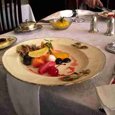 Michael-Angelo Guest House Dining/Meeting Rooms