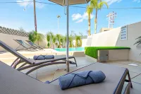 Pathos SeaSide Suites