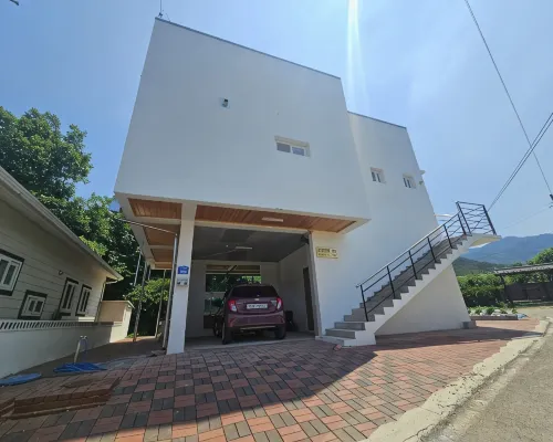 Gyeongju 2nd House Hotels near Sinseonsa Temple