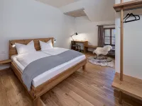 Hotel Röhrl Отели в г. Зинцинг
