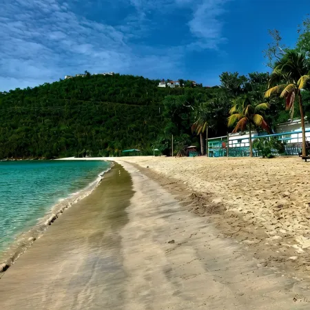 Sun-Kissed Days & Starry Nights with Endless down-Island Views!