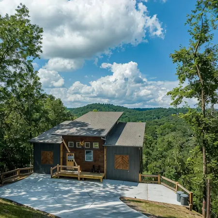 7p salt water Hot Tub/New construction/Amazing view