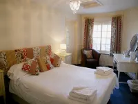 The White Hart - 2-Star