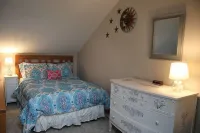 Large Family Townhome, AC, Great WiFi, Pool, Game Room, Grill, & Screened Porch - balcony